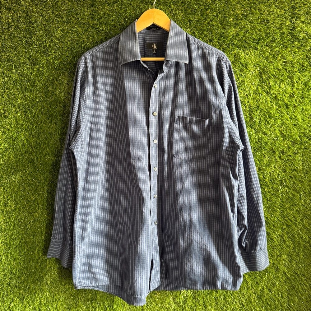 Calvin Klein Blue Small Plaid Long Sleeve Collared Button Up Shirt